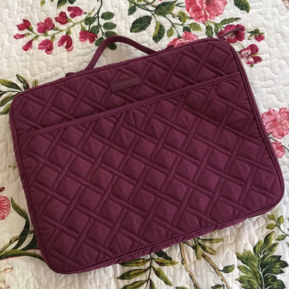 Vera Bradley Other - Vera Bradley Iconic Laptop Sleeve